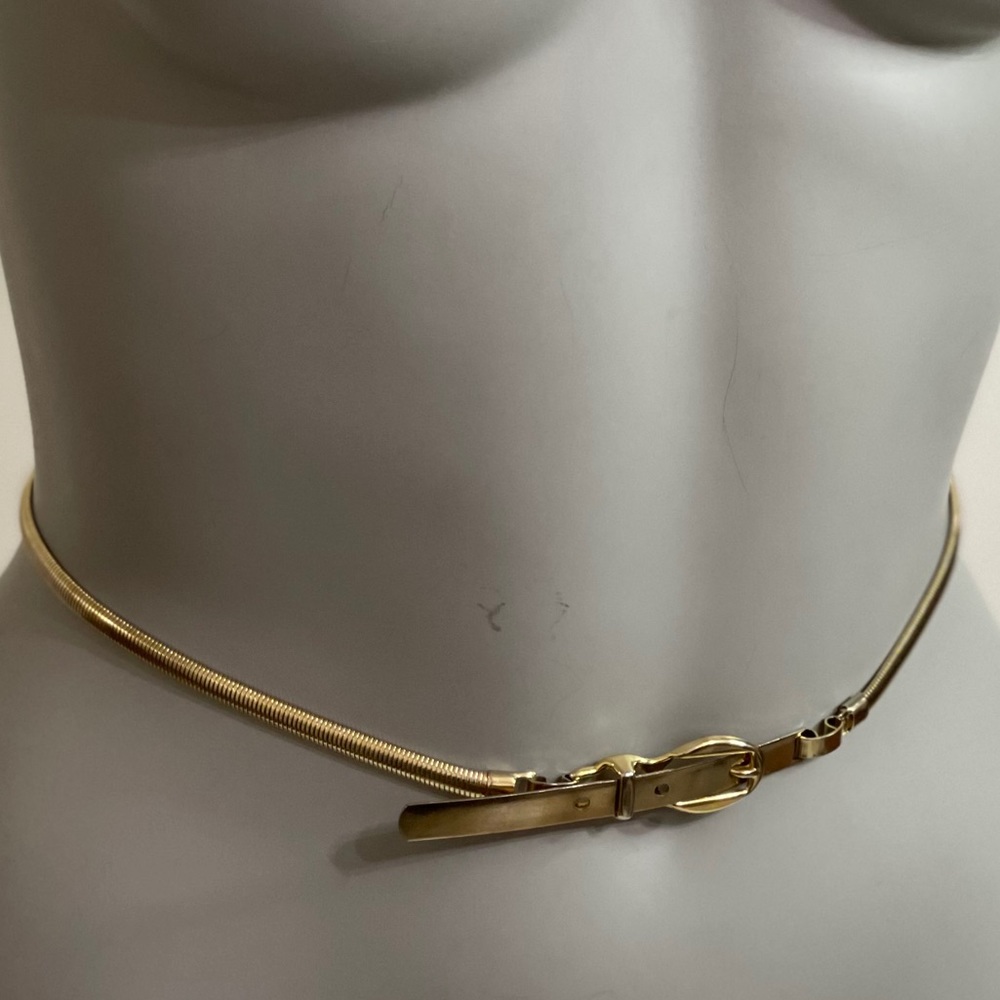 Gold stretchable belt